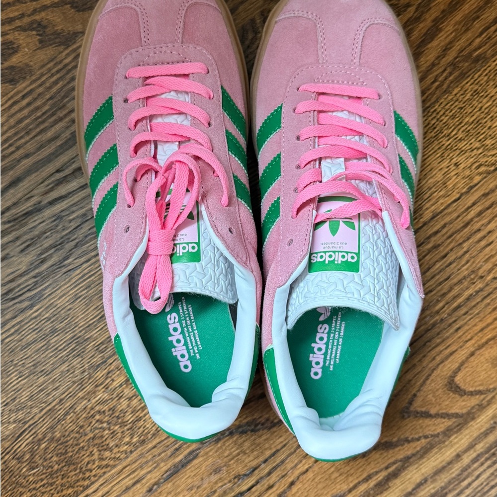 Adidas Pink and Green Gazelle Sneakers - Men size 7/ FR size 40
